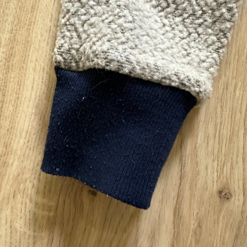 Patagonia W's Woolyester Fleece Jacket in Oat/Navy Accents - S - Picture 7 of 10